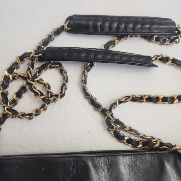 Authentic vintage CHANEL black quilted Matelasse lambskin tote bag with COA - Picture 11 of 16